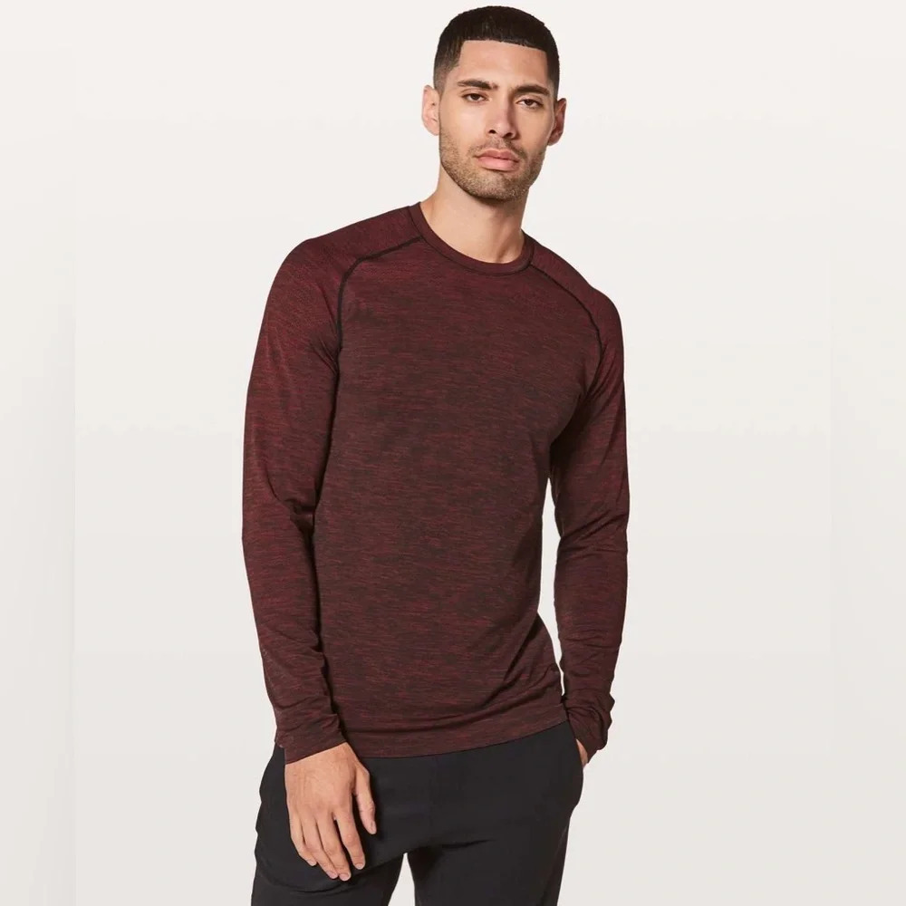Lululemon Metal Vent Tech Long Sleeve in Caliente / Black Men’s Large